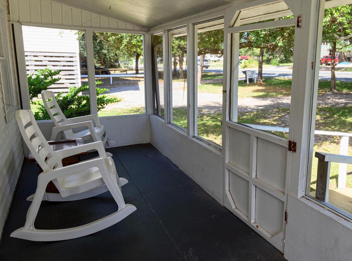 Outer Banks Motel - Village Accommodations 巴克斯顿 外观 照片